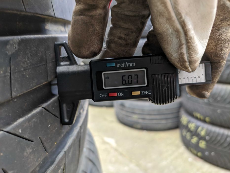 2бр Летни гуми 285 40 21 - Bridgestone