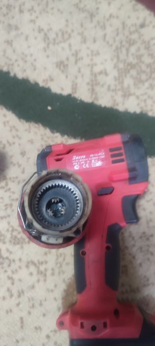 Шуруповёрт на запчасти