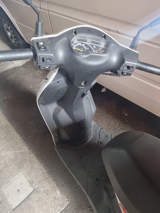 Scuter  49 cc ( Sym orbit 2 ) înmatriculat