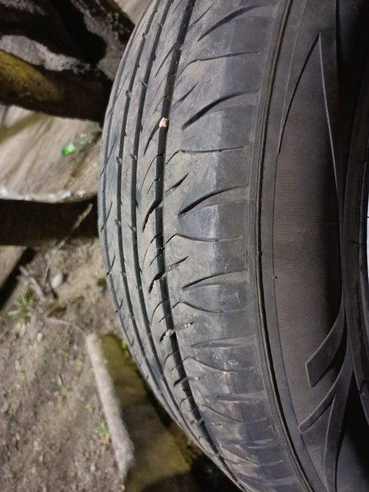 Продам Летний шины 215/60 R16