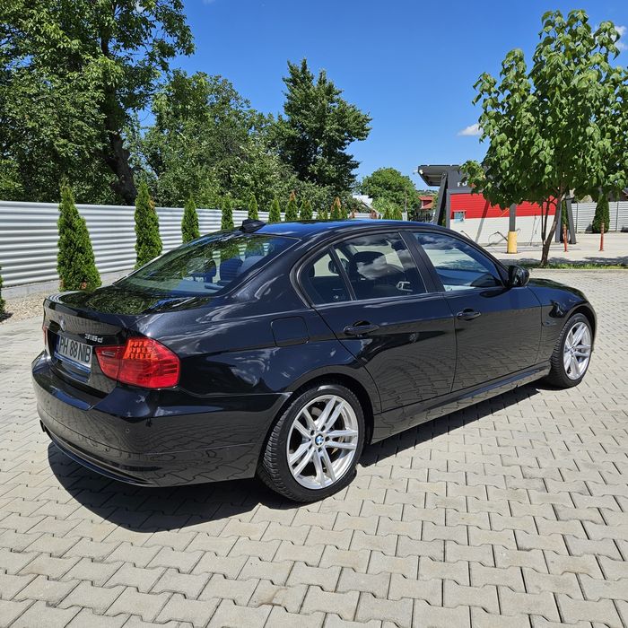 BMW 3 Series 2010 — imagine 4