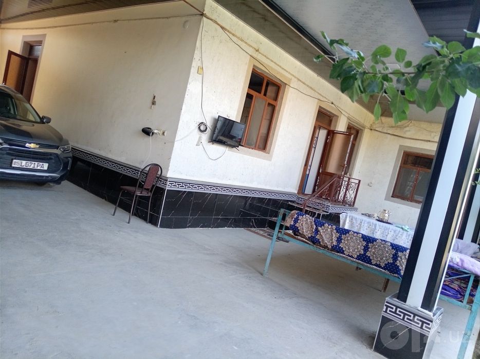6 so'tiqli hovli