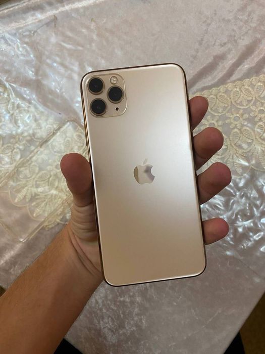 Iphone 11 pro max 280$ aybi ummuman yoq tel ochilmagan