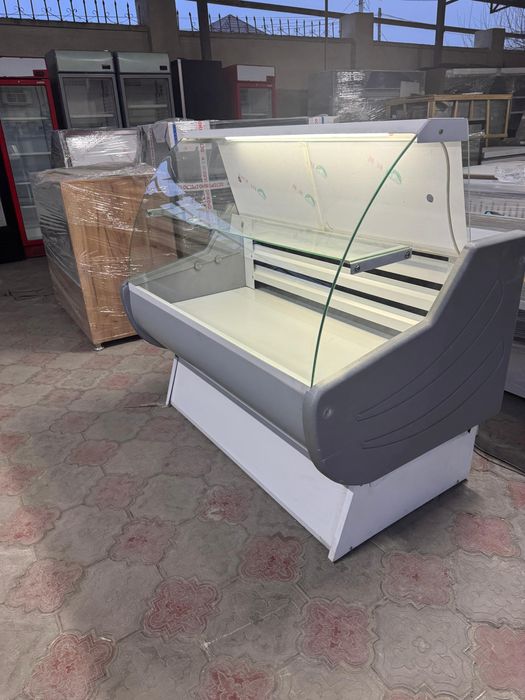 Витринный холодильник