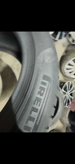275 40 18 Pirelli Anvelope sh