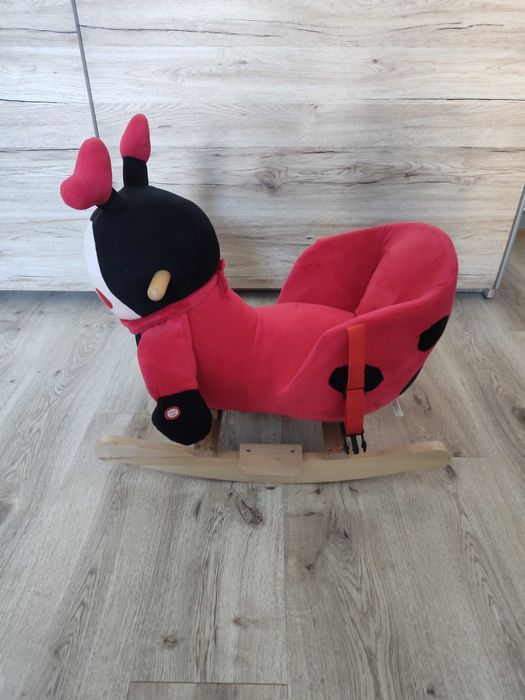 Бебешки шезлонг x 2 и дървена люлка калинка