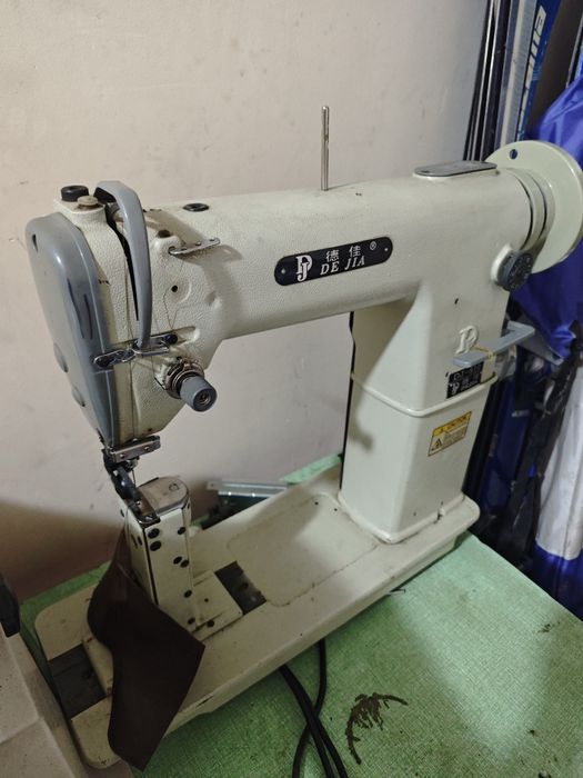 Швейная машина колонковая