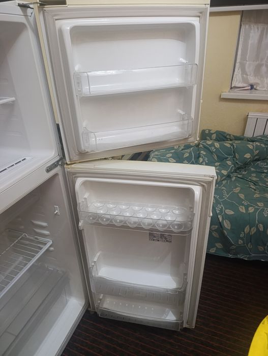 Музлатгич сотилади Самсунг.