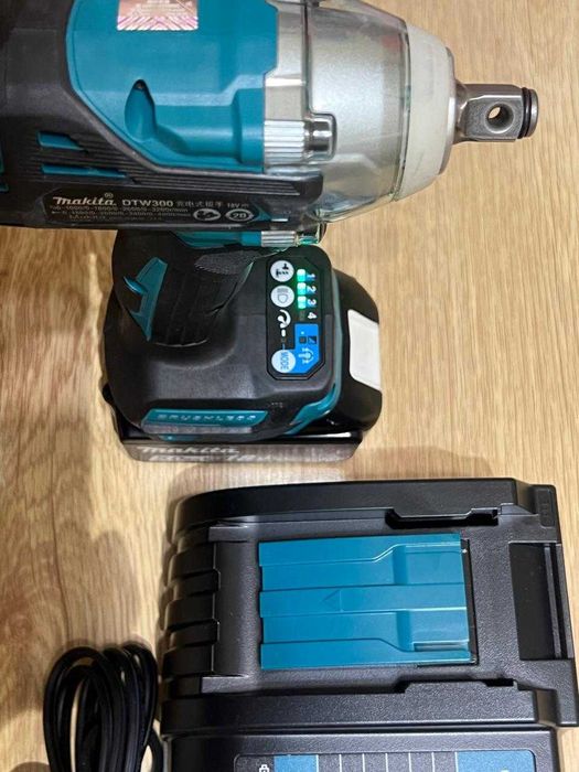 Макита гайковерт DTW300