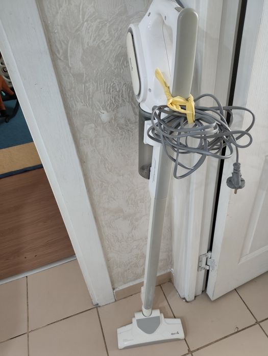 Продам пылесос Deerma Dx700