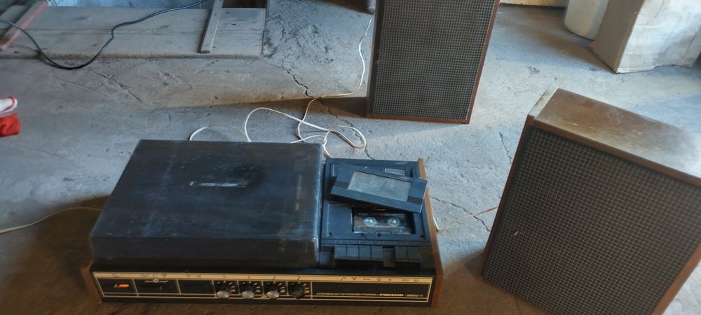 Стерео магнитофон