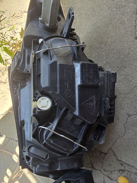 Фар xenon BMW 1 E87 ,BMW3 E90 E91