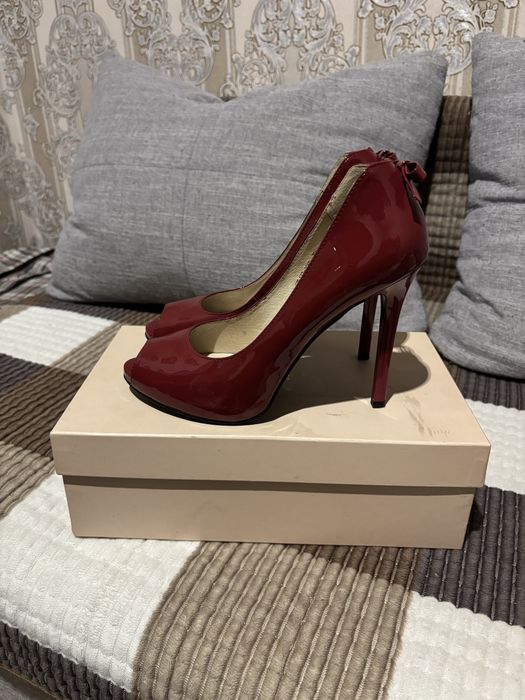 Продам туфли Lisette
