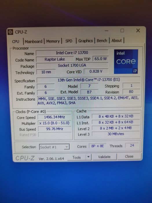 Dell Optiplex SFF 7010 i7 - 13700 2.1GHz 65W - cu suport AIO