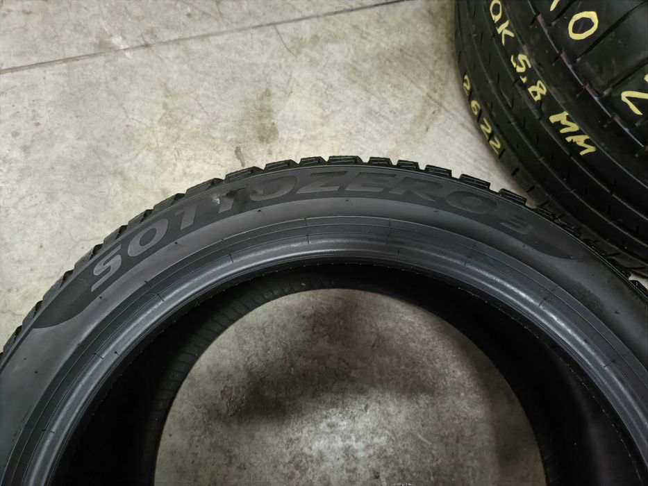 O anvelopa iarna 235 45 18 pirelli sottozero 3 profil 7 mm dot 2623