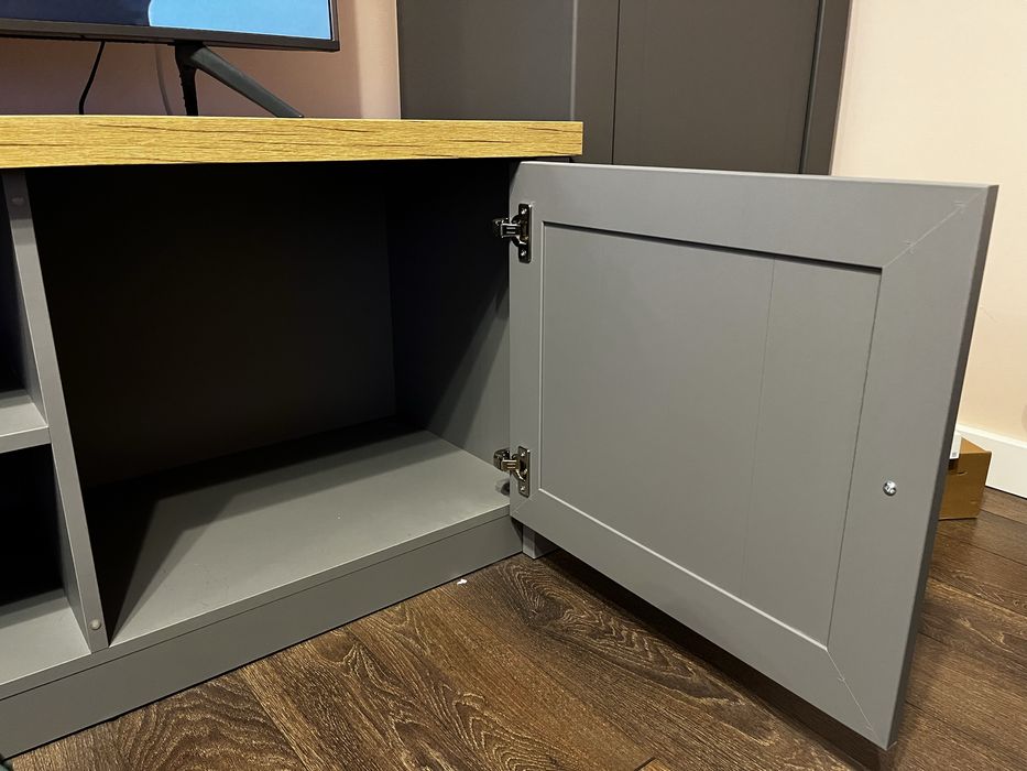 ТВ шкаф MARKSKEL 2 врати