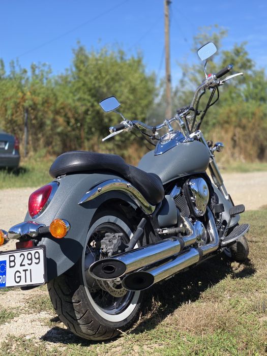 Kawasaki Vulcan VN900B