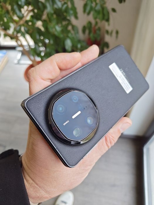 Huawei Mate X6 Black 512Gb/12Gb Ram