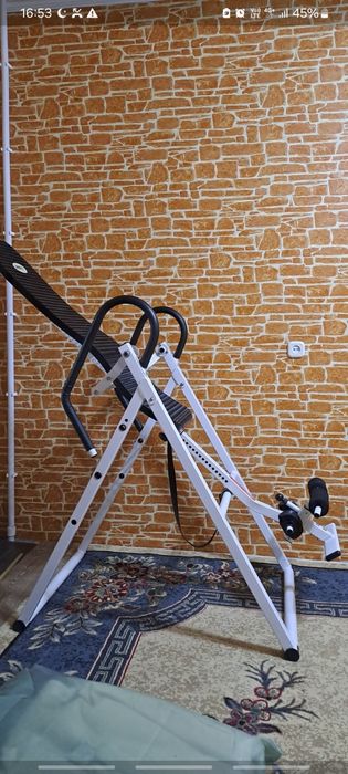 Тренажёр.  Инверсионный стол