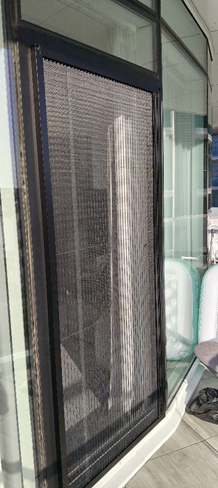 Confectionez plase plisse contra insectelor