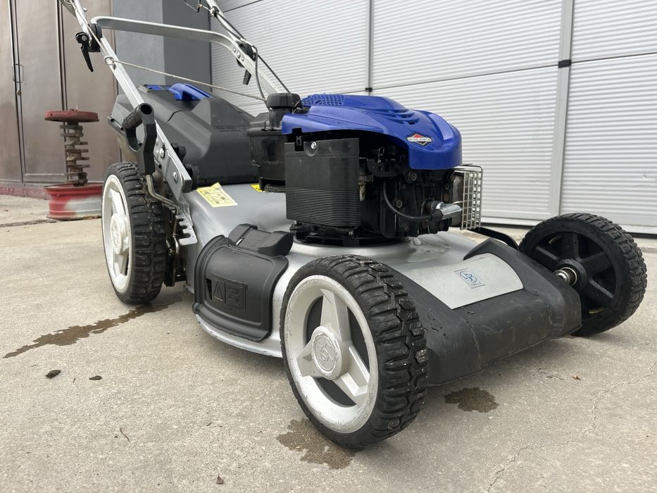 Самоходна косачка LuxTools