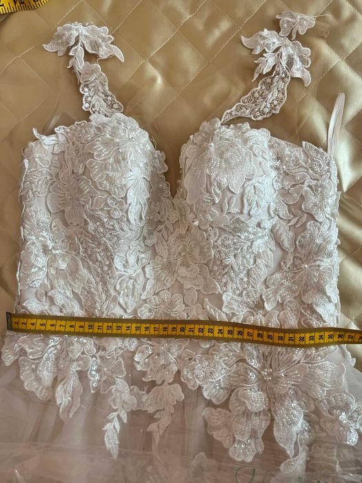 Сватбена рокля цвят пудра