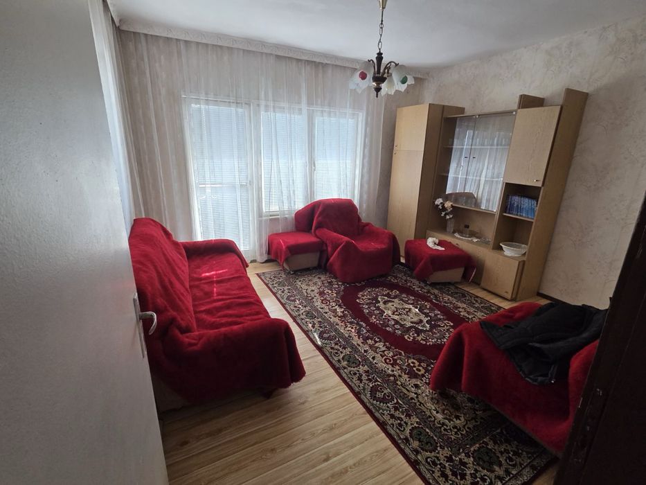 Продавам двуетажна къща в с. Пещерско, област Бургас. БЕЗ ПОСРЕДНИК!