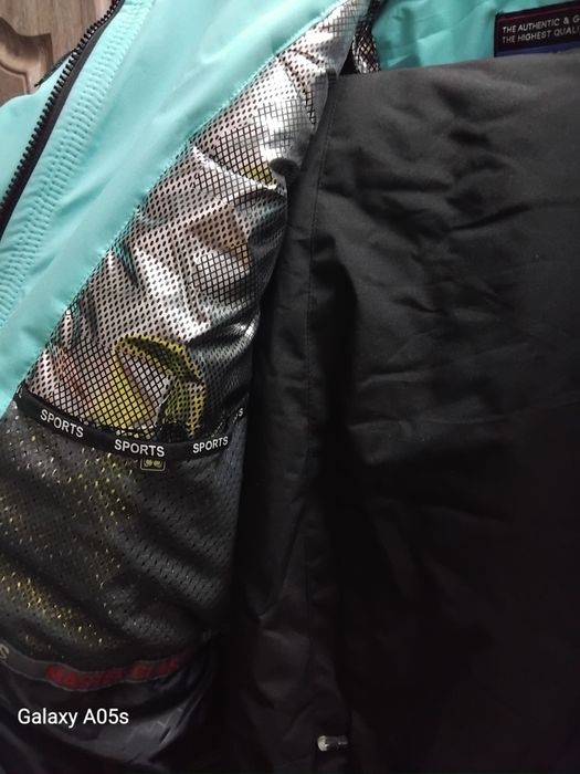 Костюм лыжный  новый