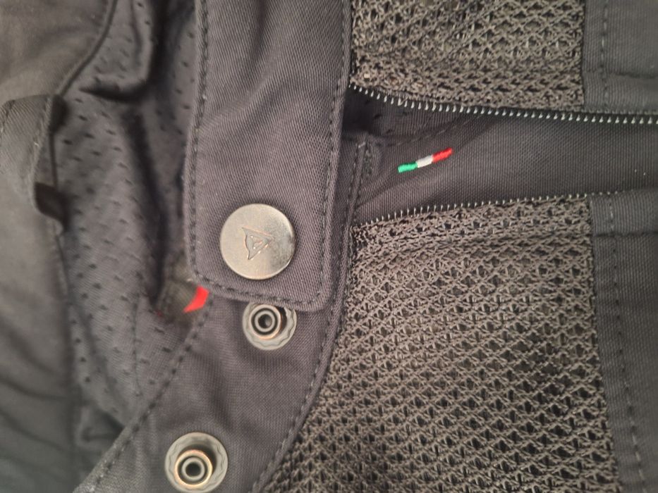 Яке Dainese размер 48