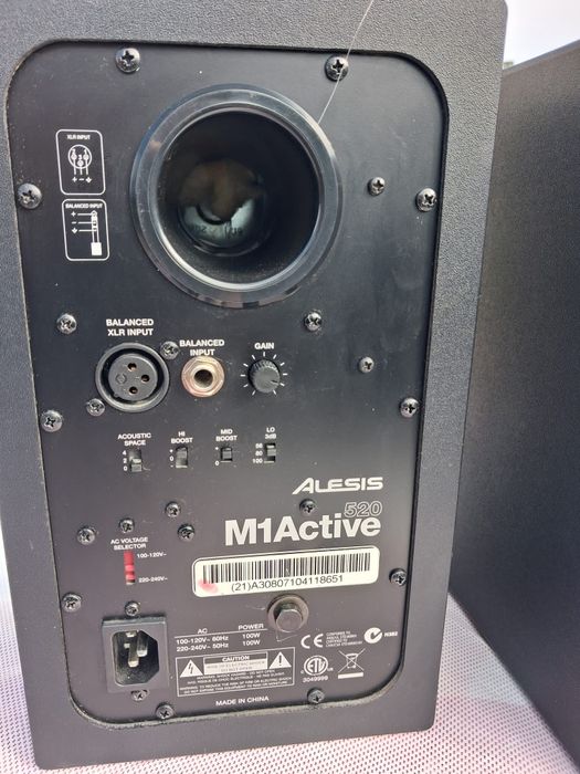 Boxe raft,monitoare active Alesis m1