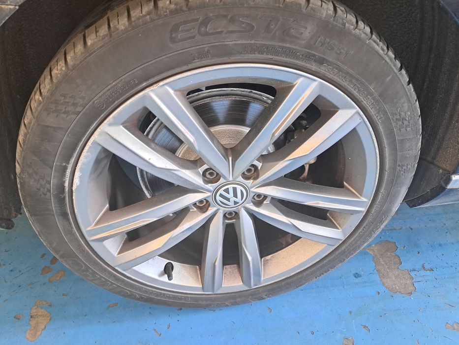 Dezmembrari  VW PASSAT B8  automat cu AdBlue  -Combi-Negru