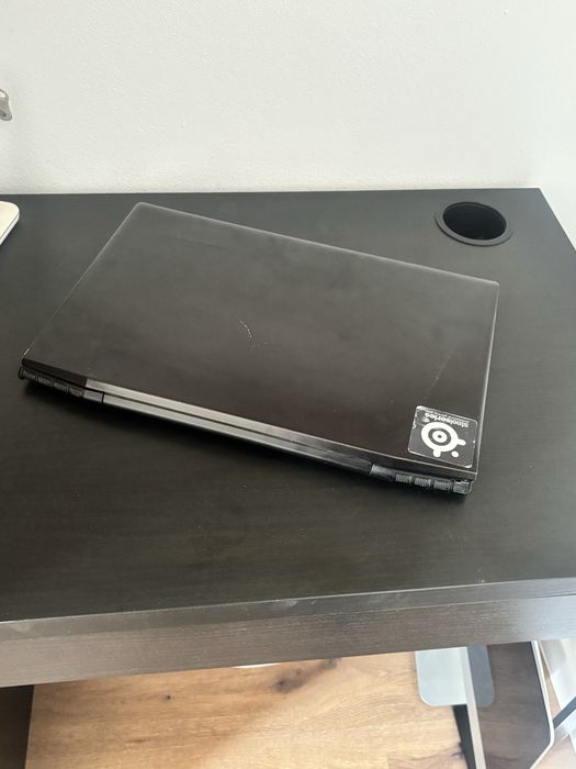 Laptop Lenovo Gaming• Procesor i7• 16gb ram• Placa Video 4gb • SSD 256