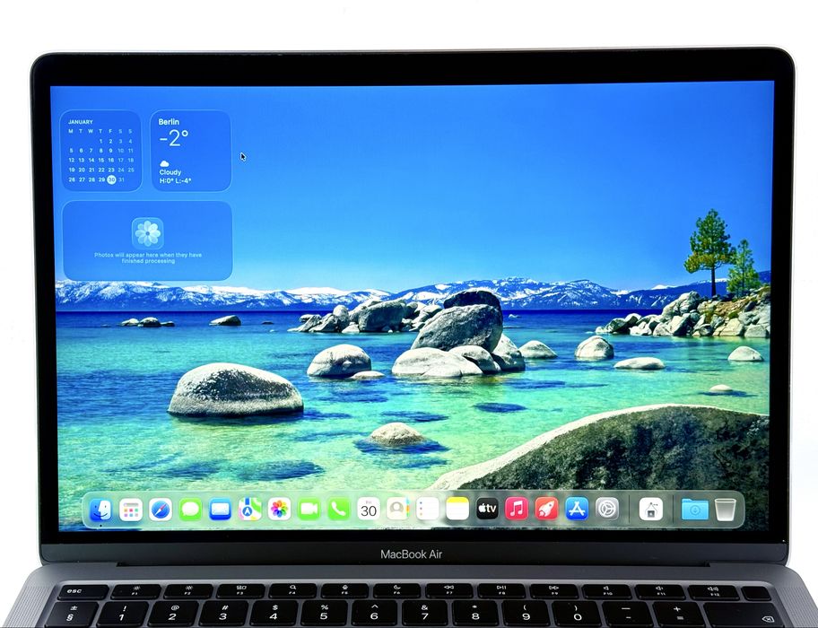 Apple MacBook Air 13 inch M1 8RAM 256GB Перфектен! Гаранция!