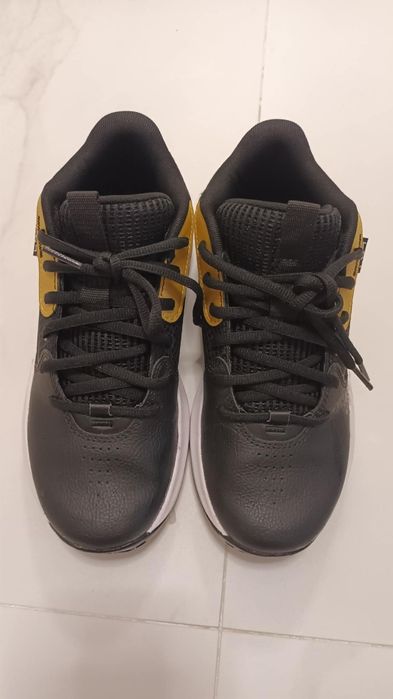 Маратонки  Under Armour