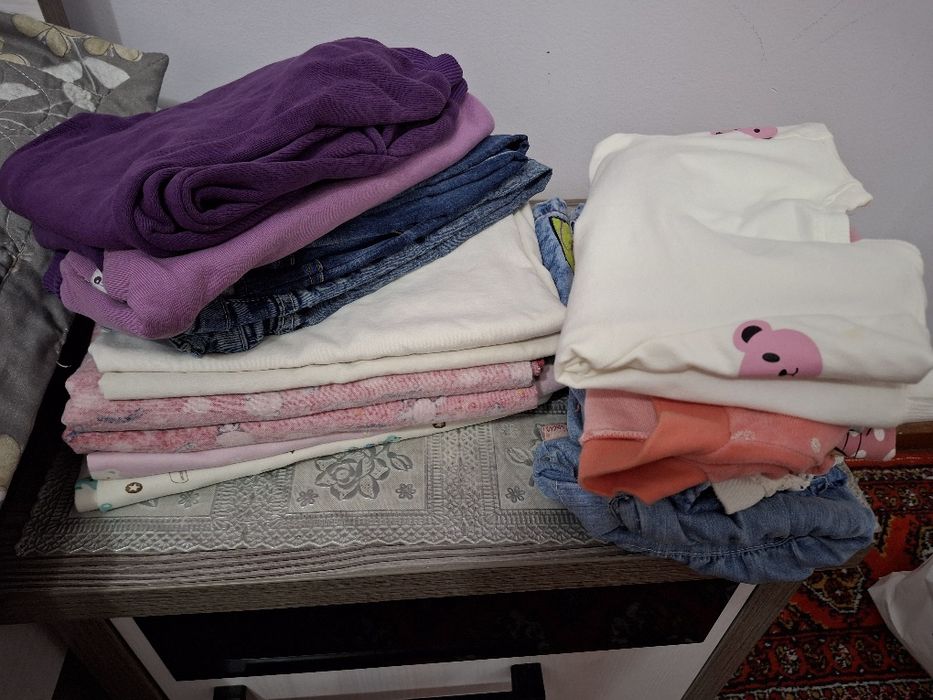Продаётся срочно вещи на девочку