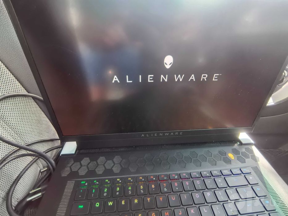 Alienware 17 x 1
