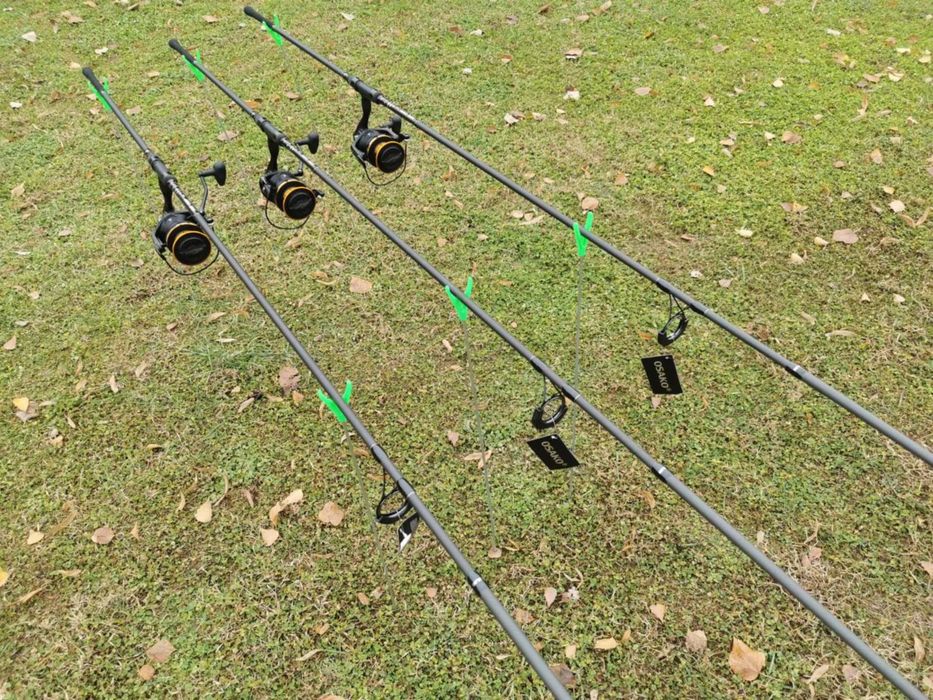 Висок клас шарански комплект. Три въдици 3.60мт и три макари 11 лагера