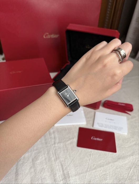 Часы Cartier Tank