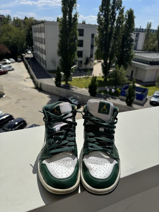 Nike Jordan 1 Mid - Green & Yellow