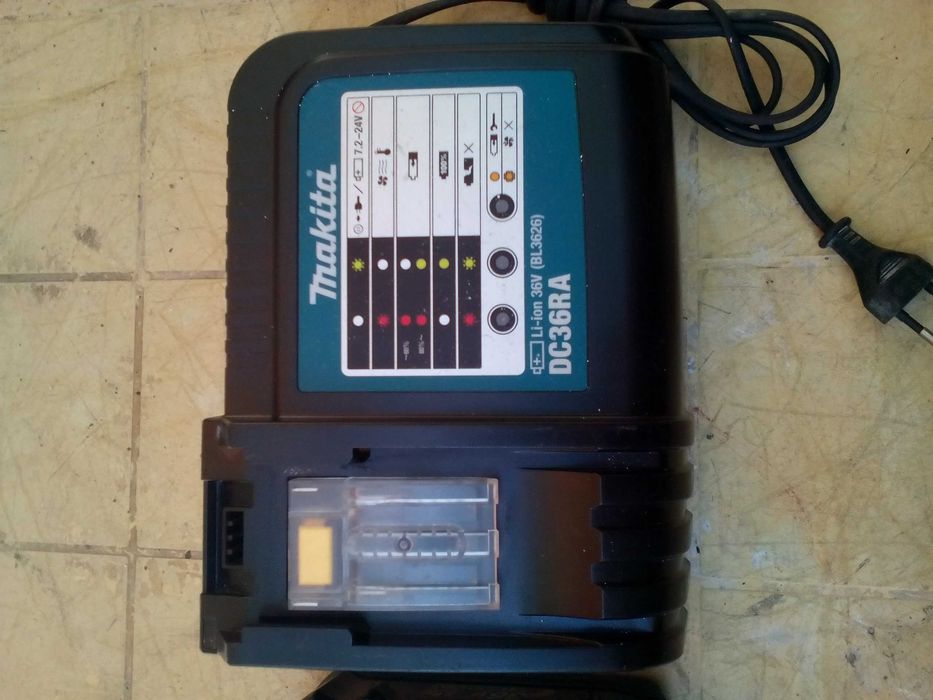 Батерии и зарядно на 36в за перфоратор макита