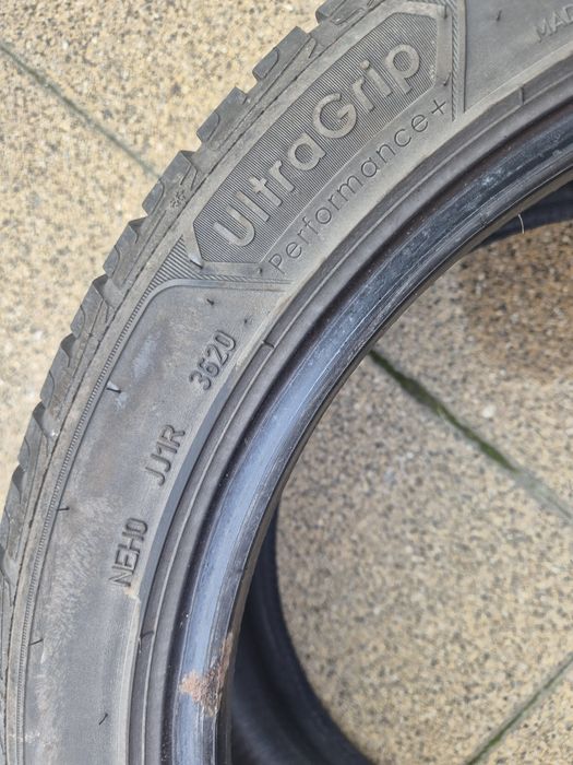 Vând cauciucuri 235/45/18 M+S set complet//imp Germania//