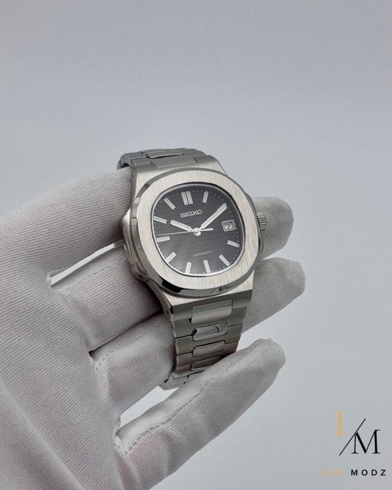 Seiko Nautilus Graphite Black