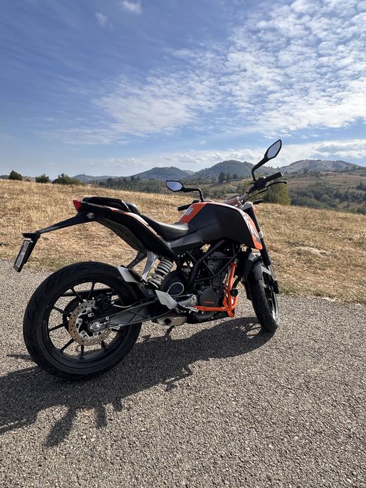 Vând KTM Duke 200