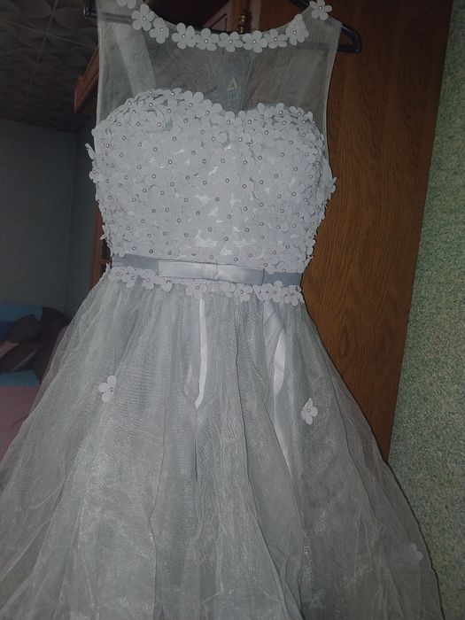 Официална рокля за повод