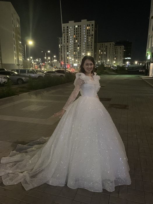 Свадебное платье