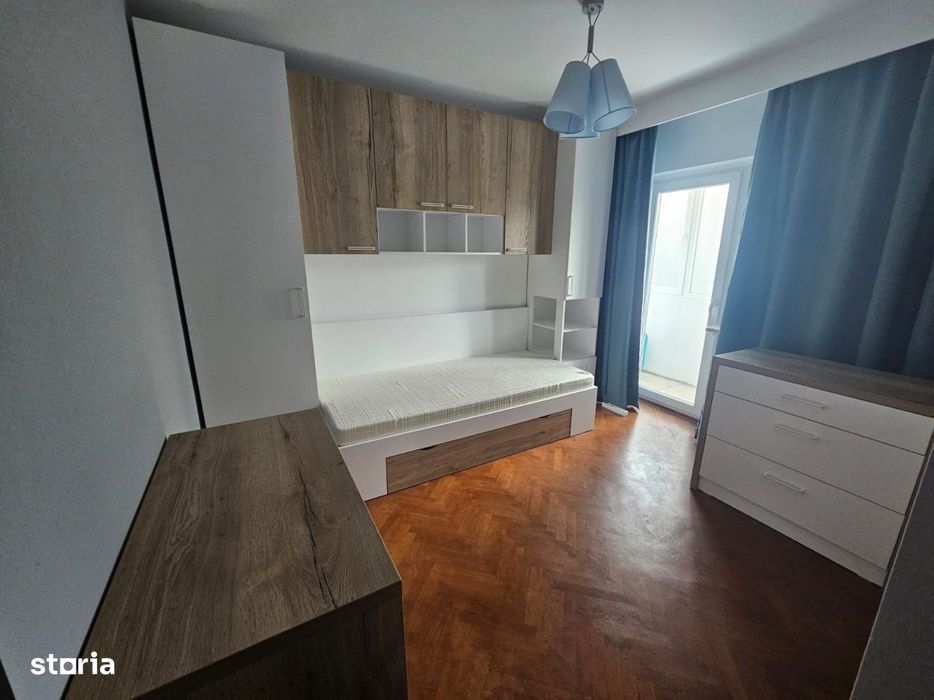 3 camere, Central, stradal