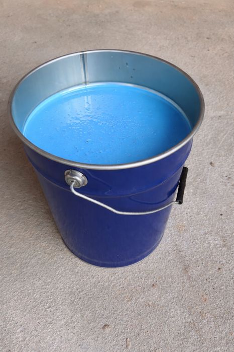 Краска для бассейна. матоый.