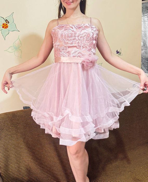 Брендовые платья в идеальном состоянии. Вечерние Платья и повседневны