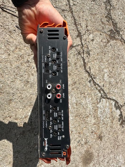 Сабвуфер ураган с усилителем двойной