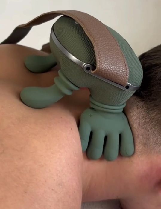 Массажёр шейный.